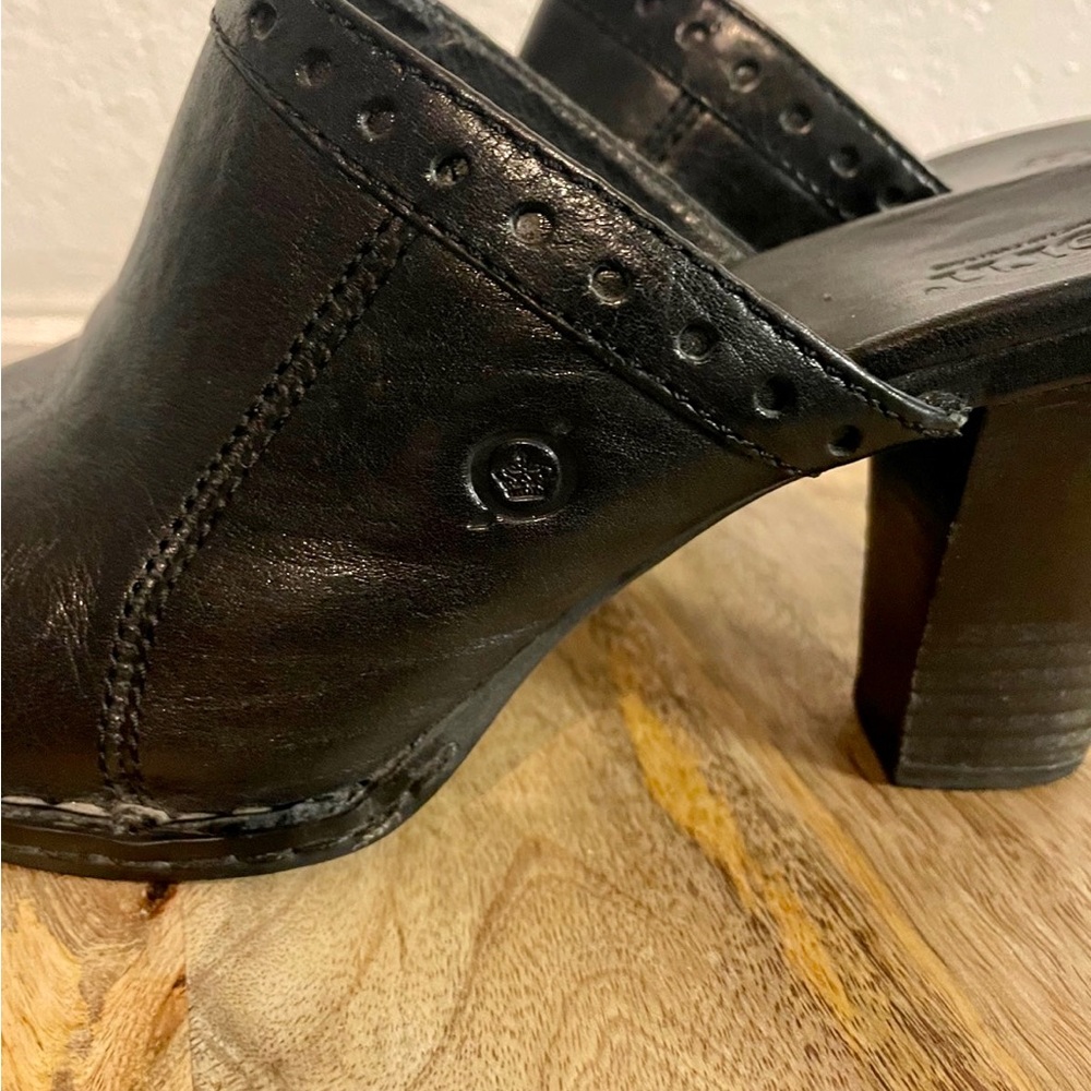 Born Clogs - Picture 6 of 8